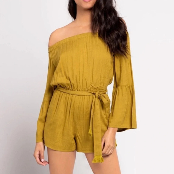 L*Space SweetPea Miranda Shorts Romper Statement Sleeves Off Shoulder ⚠️READ⚠️ - Picture 1 of 16